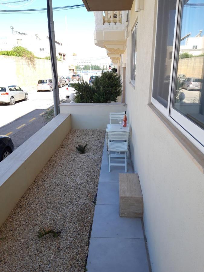 Large And Modern Apartment In The Centre Of Malta Mosta Bagian luar foto