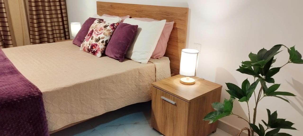 Large And Modern Apartment In The Centre Of Malta Mosta Bagian luar foto